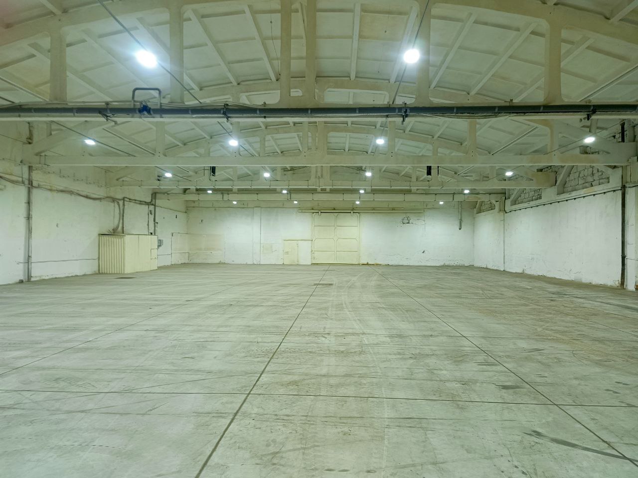 Сдам в аренду склад 1244 м.кв.