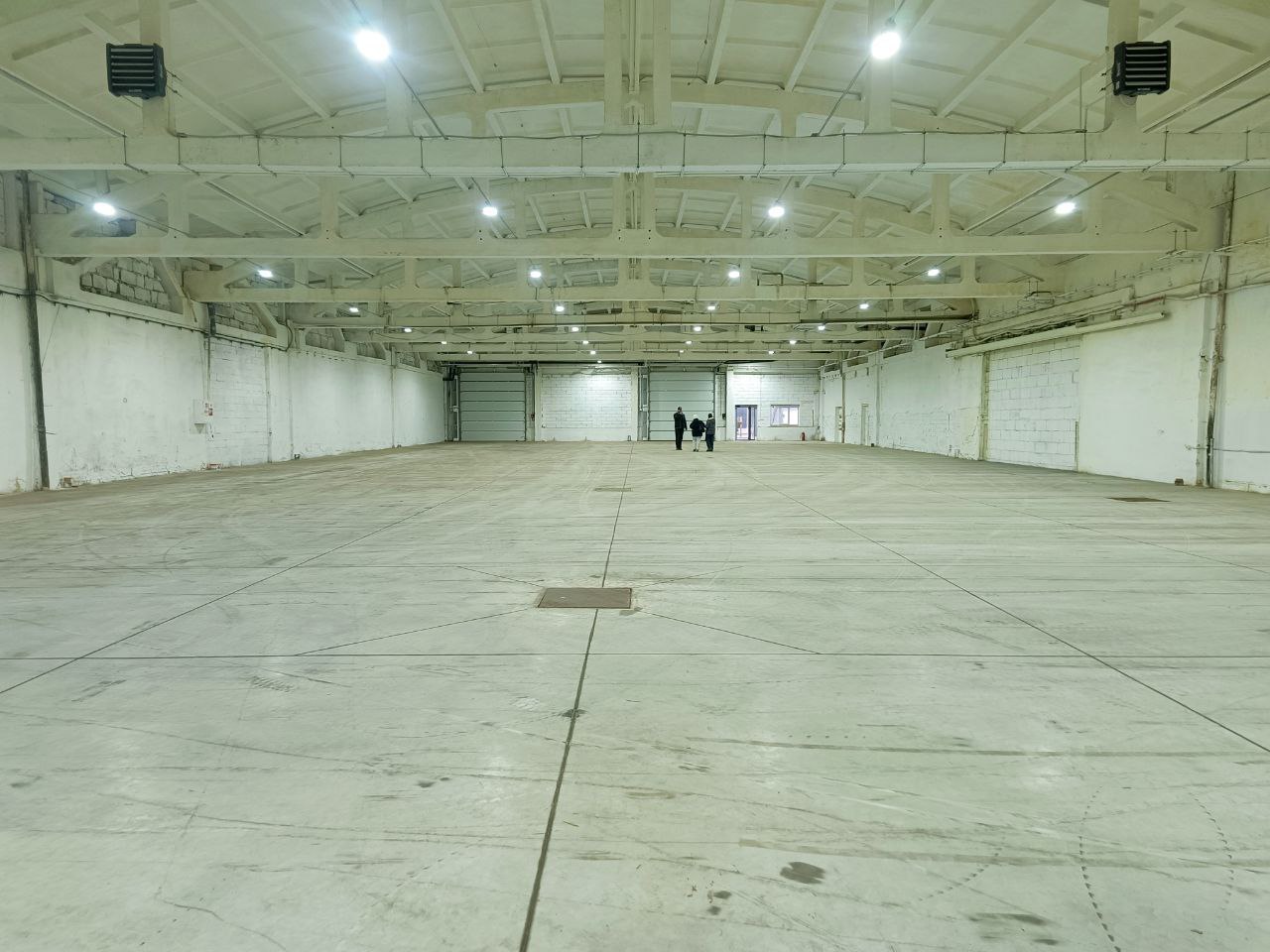 Сдам в аренду склад 1244 м.кв.