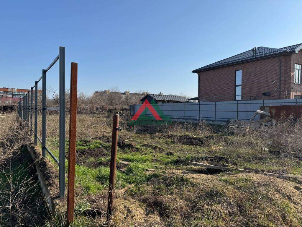 Продам земельный участок 600 м.кв.