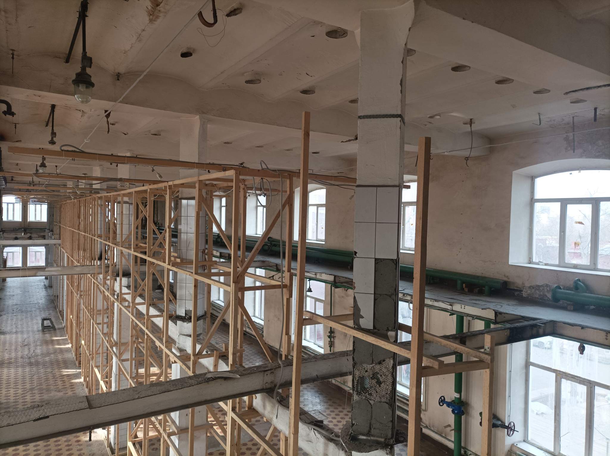 Сдам в аренду помещение свободного назначения 2267.7 м.кв.