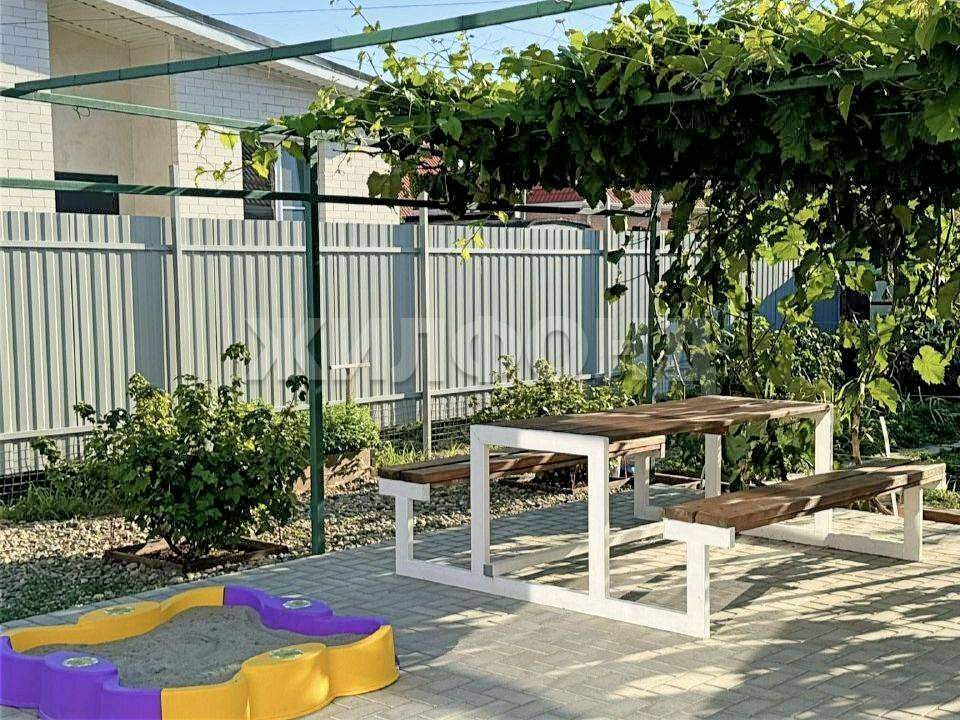 Дом на продажу в Новотитаровской, Анадырская улица фото №12