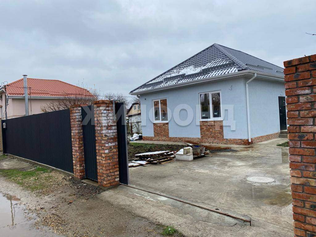 Дом на продажу в посёлке Знаменский, Земляничная улица фото №0