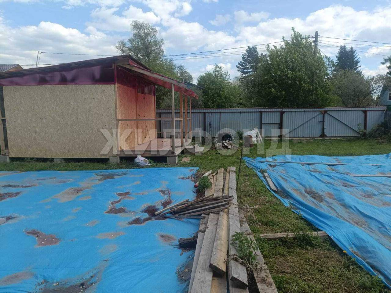 Продам земельный участок 400 м.кв.