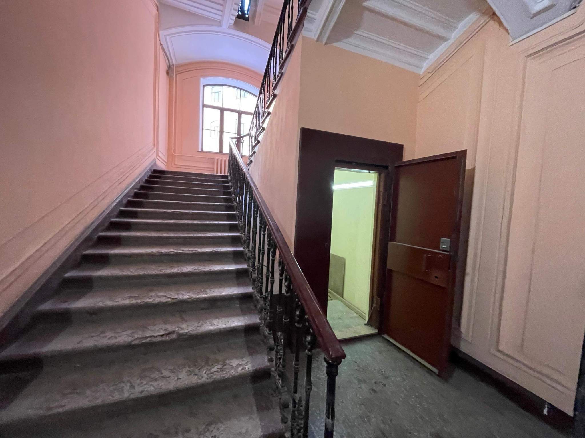 Продам офис 14.4 м.кв.