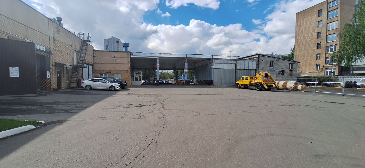 Сдам в аренду производственное помещение 422.4 м.кв.