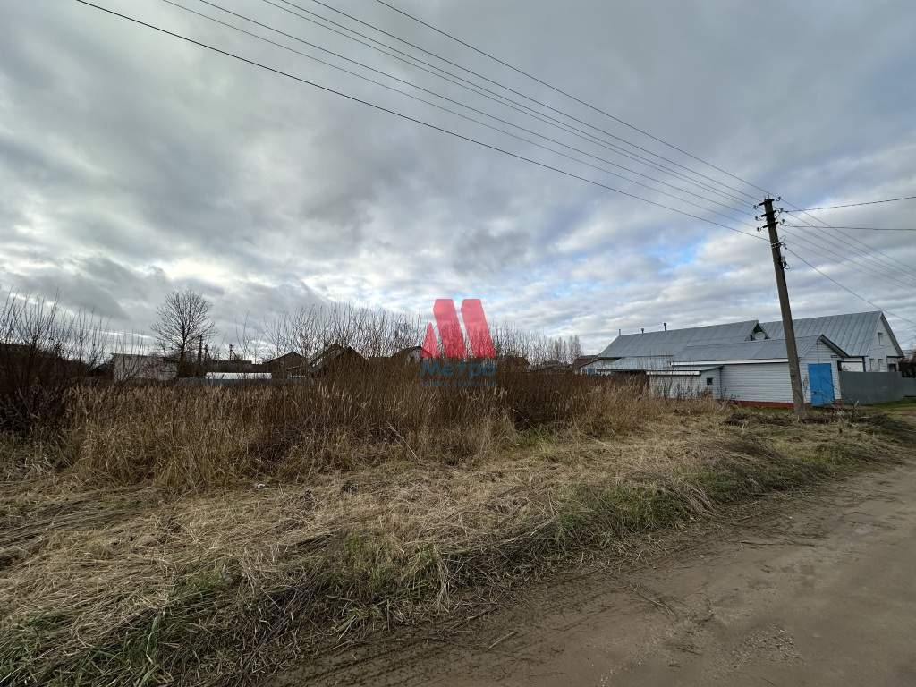 Продам земельный участок 1400 м.кв.