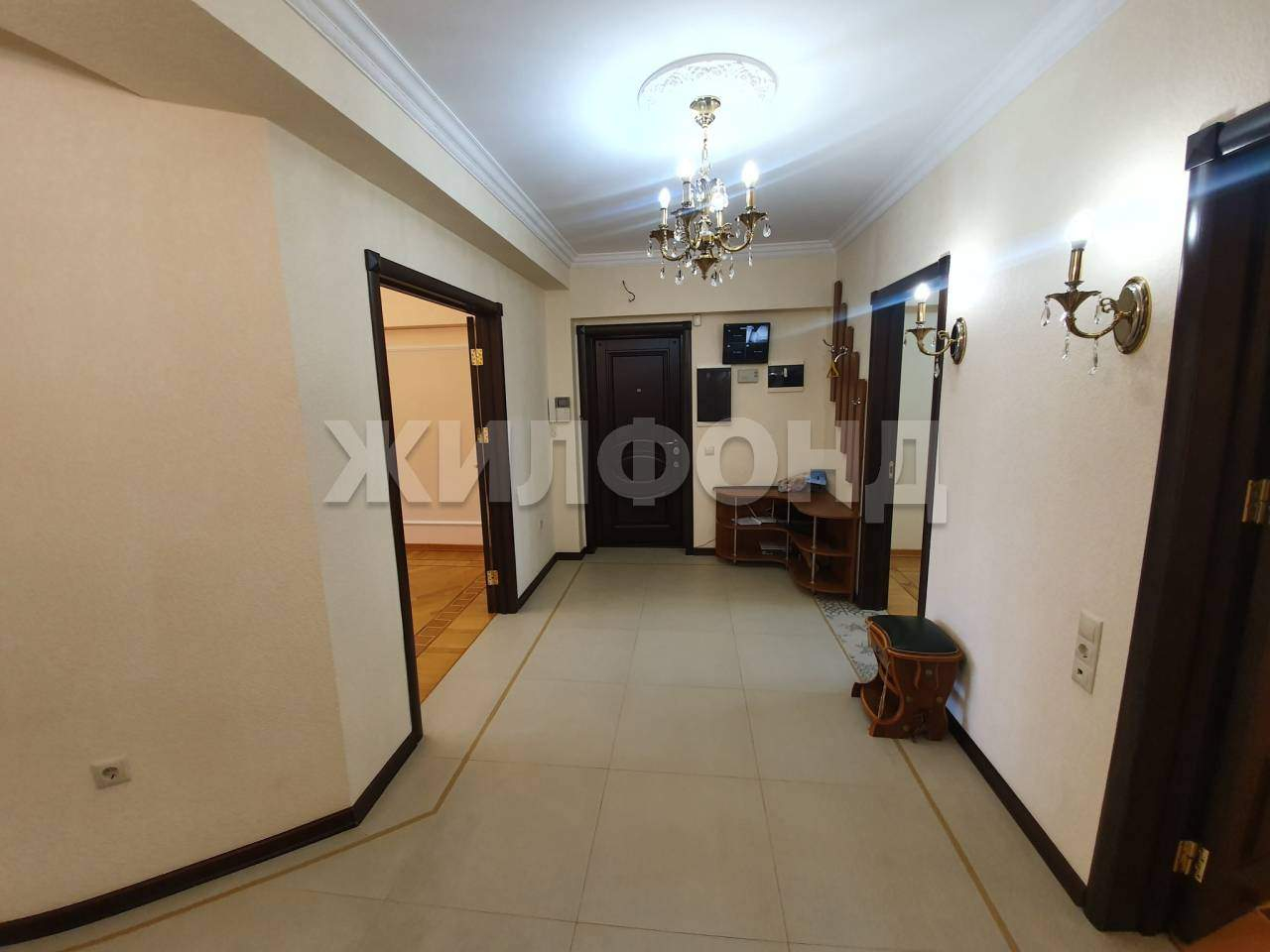 Квартира на продажу в Сочи, Роз улица, 31 фото №1