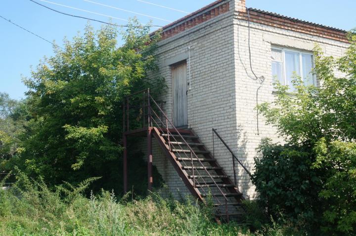 Продам торговое помещение 120 м.кв.