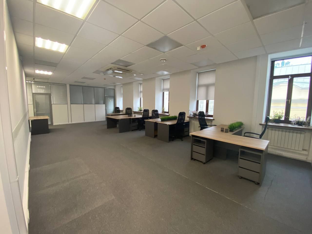 Сдам в аренду помещение свободного назначения 289.7 м.кв.