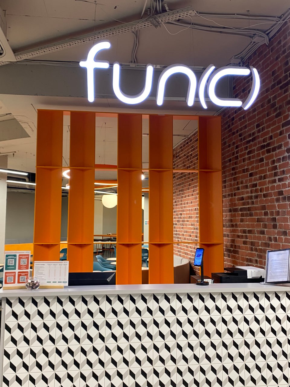 Сдам в аренду офис 600 м.кв.