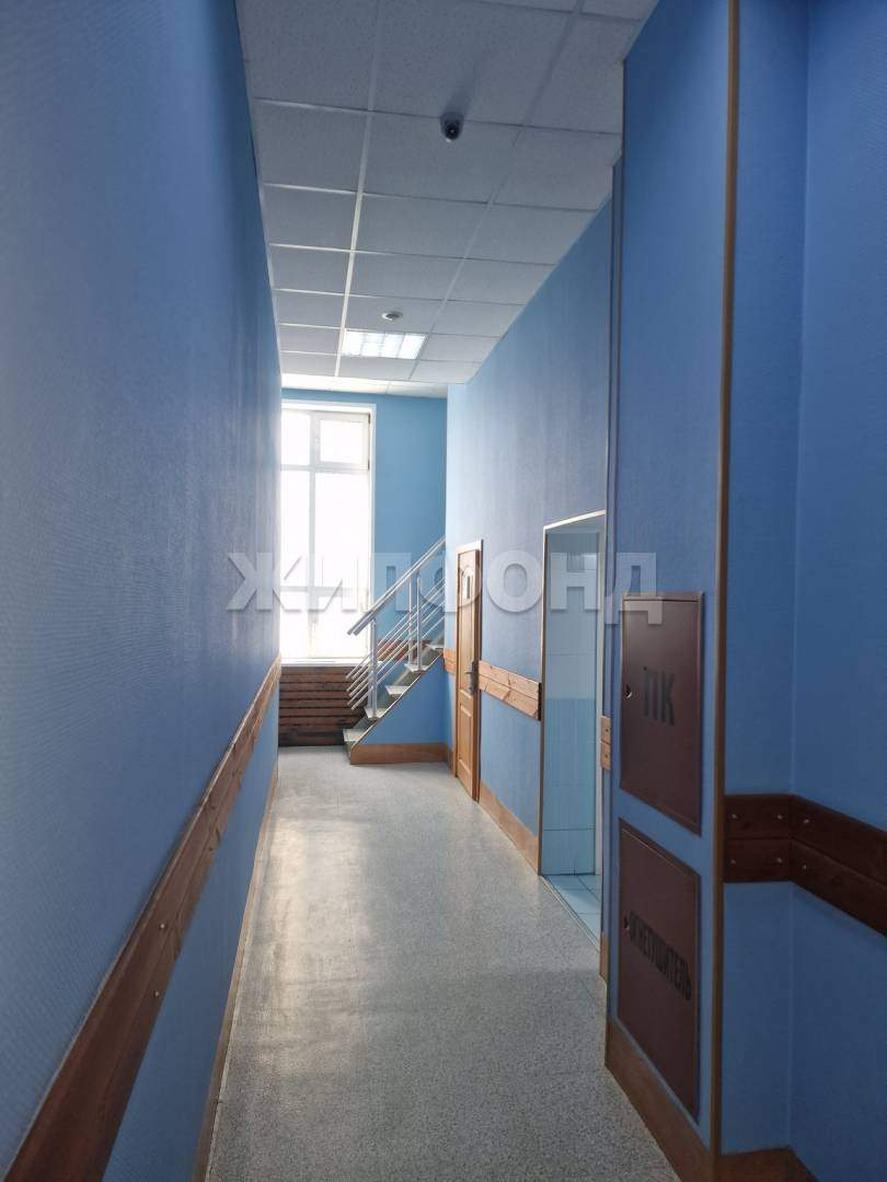 Продам офис 692 м.кв.