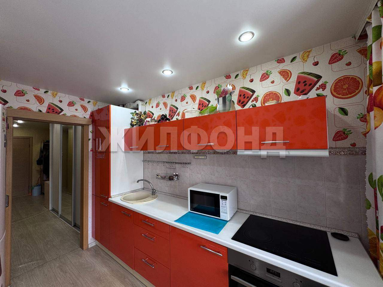 Квартира на продажу в Красноярске, Ладо Кецховели улица, 32