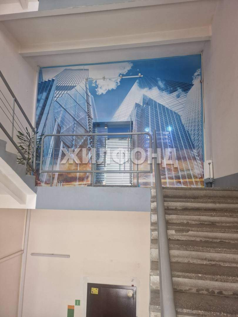 Продам офис 467 м.кв.