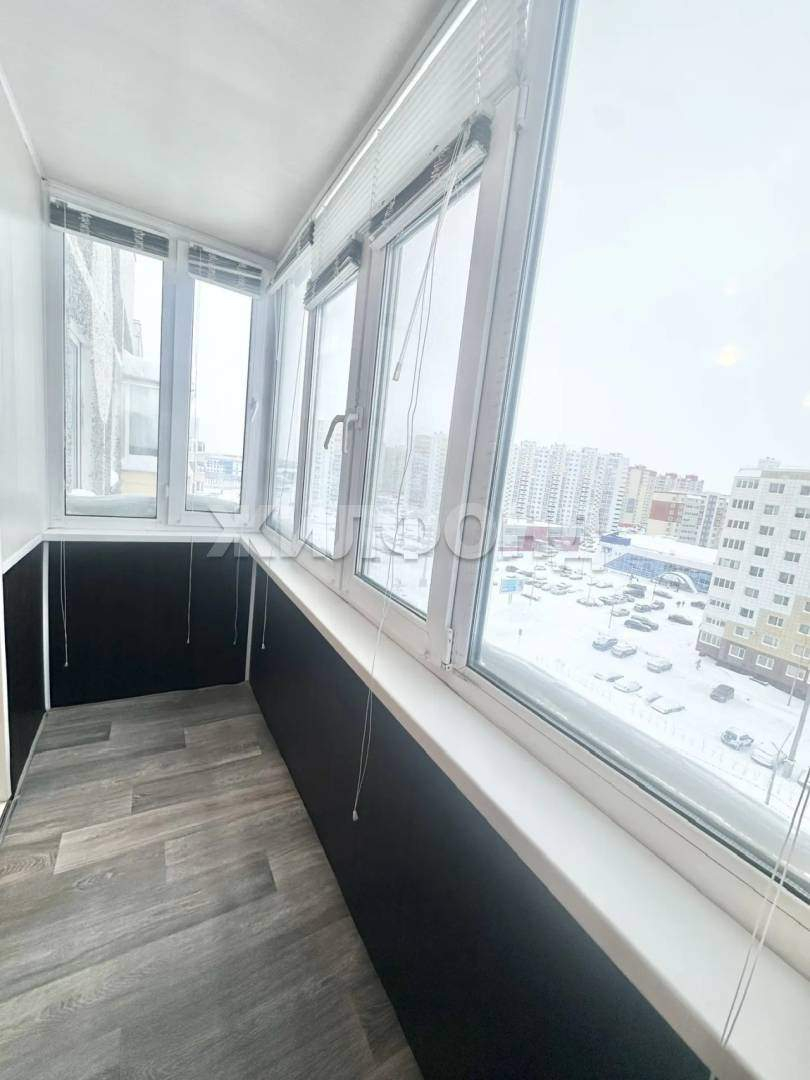 Квартира на продажу в Нефтеюганске, 14-й микрорайон, 59 фото №4