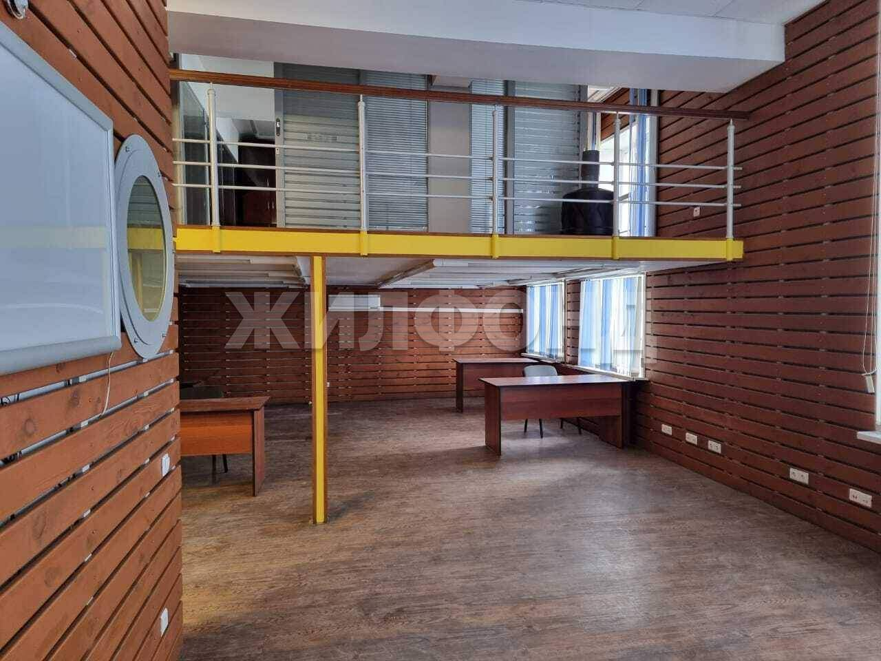 Продам офис 692 м.кв.