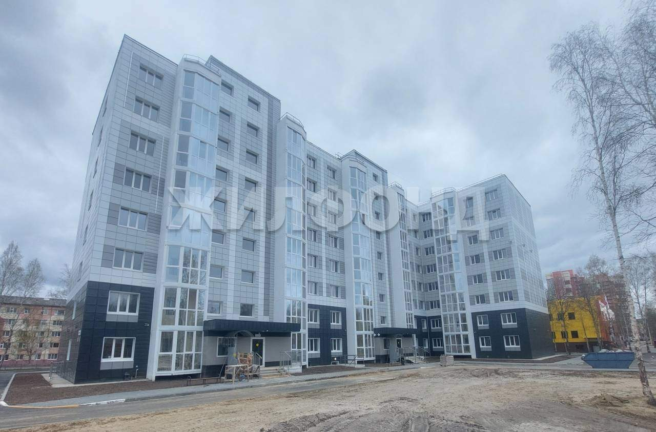 Квартира на продажу в Нефтеюганске, 6-й микрорайон, 11 фото №0