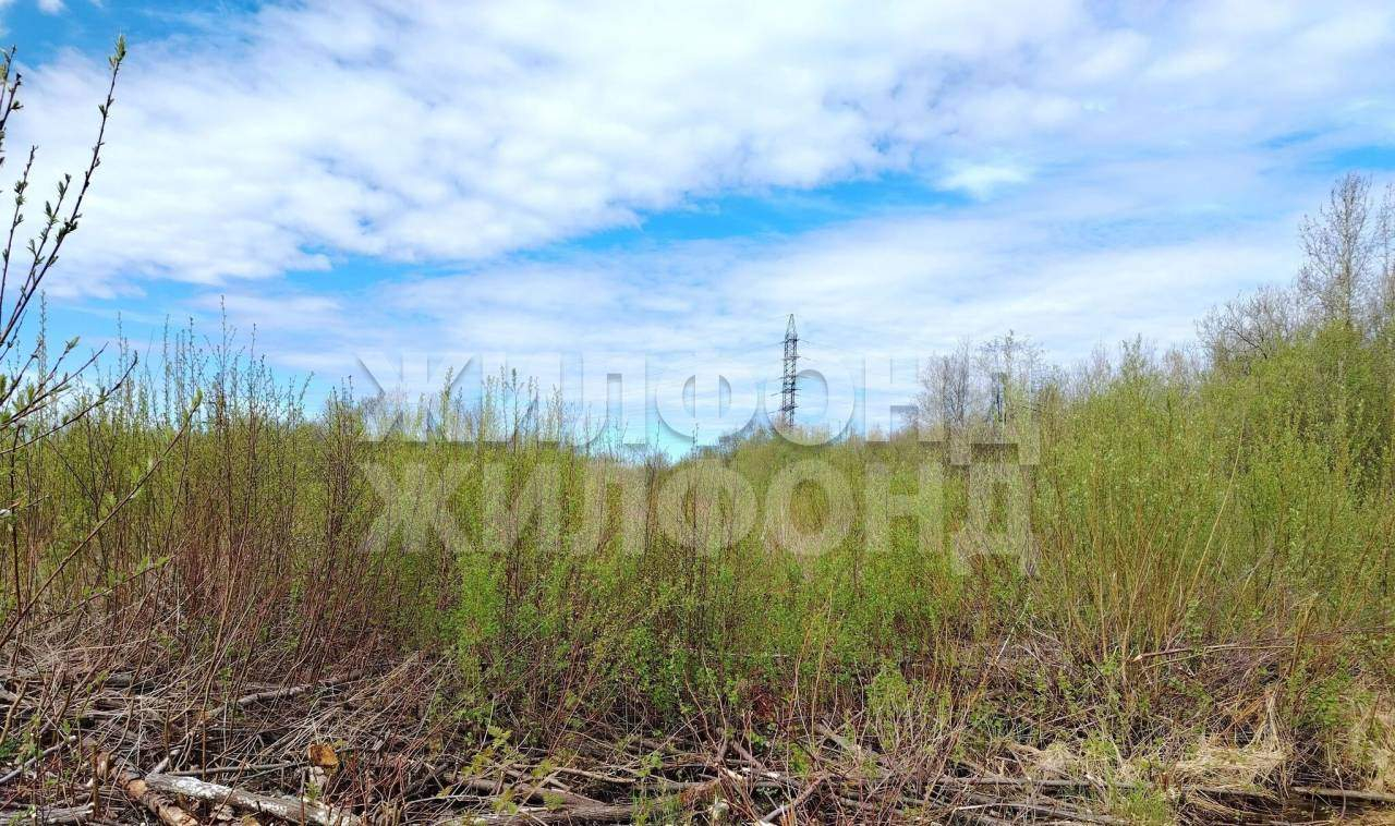 Продам земельный участок 1000 м.кв.