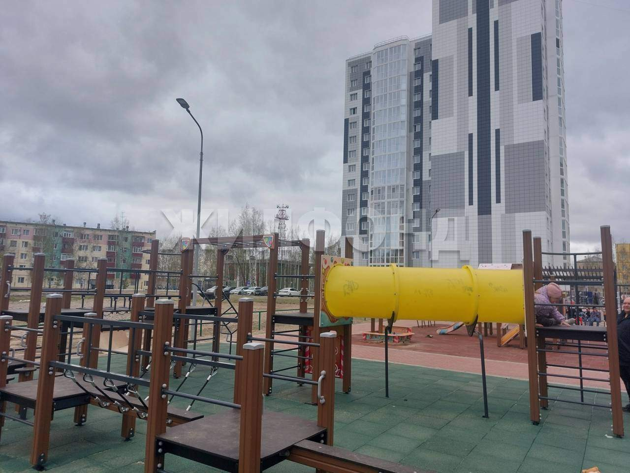 Квартира на продажу в Нефтеюганске, 5-й микрорайон, 48 фото №4
