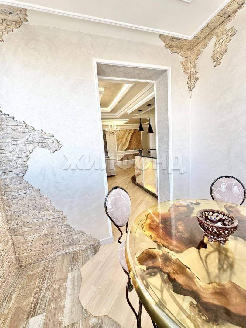 Квартира на продажу в Нефтеюганске, 15-й микрорайон, 8а фото №2