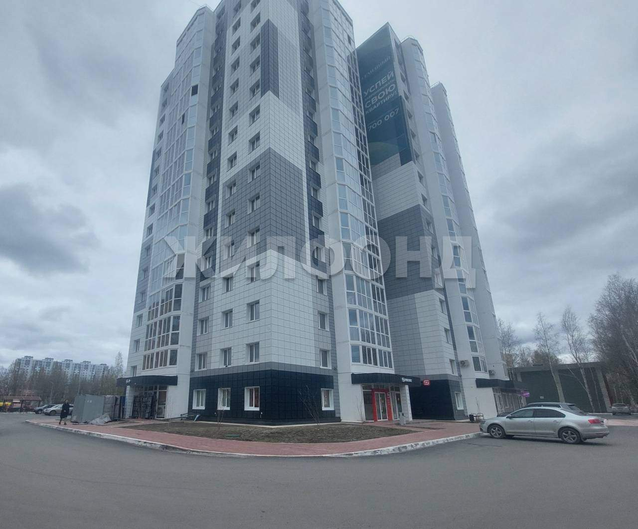 Квартира на продажу в Нефтеюганске, 5-й микрорайон, 48 фото №0