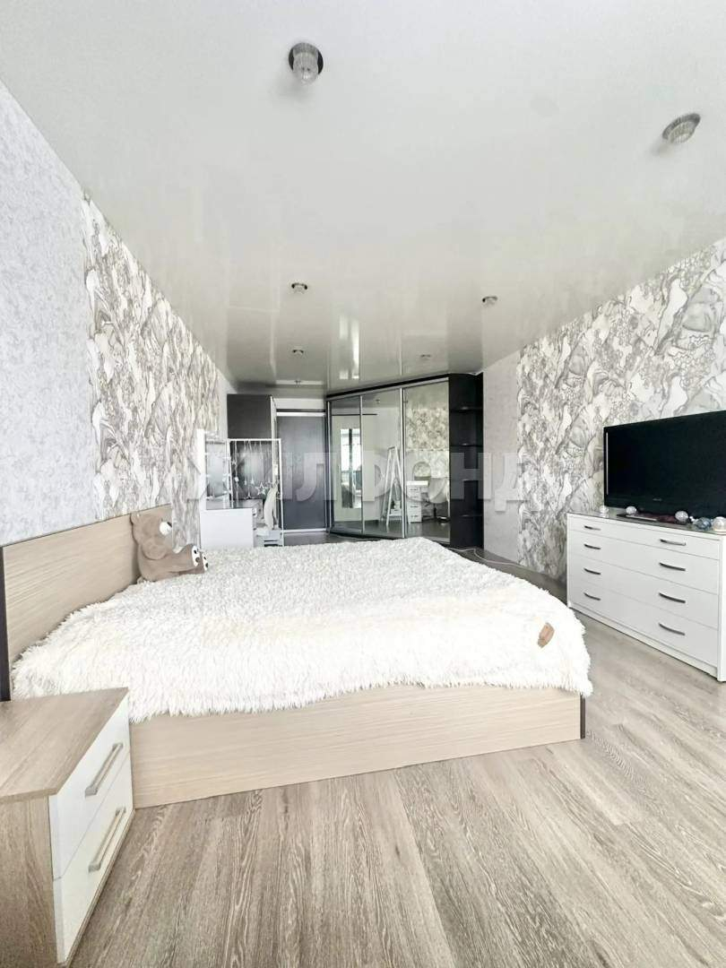 Квартира на продажу в Нефтеюганске, 14-й микрорайон, 59 фото №2