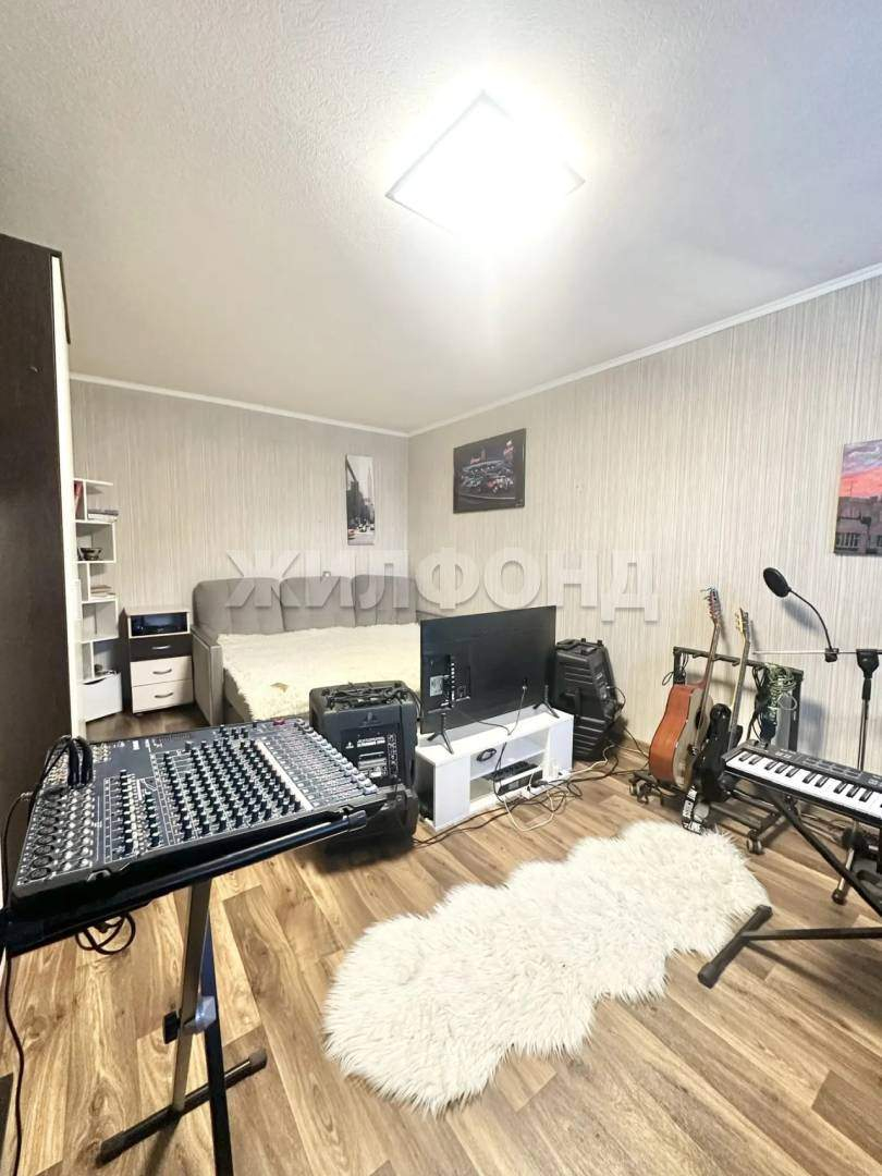 Квартира на продажу в Нефтеюганске, 14-й микрорайон, 59 фото №11