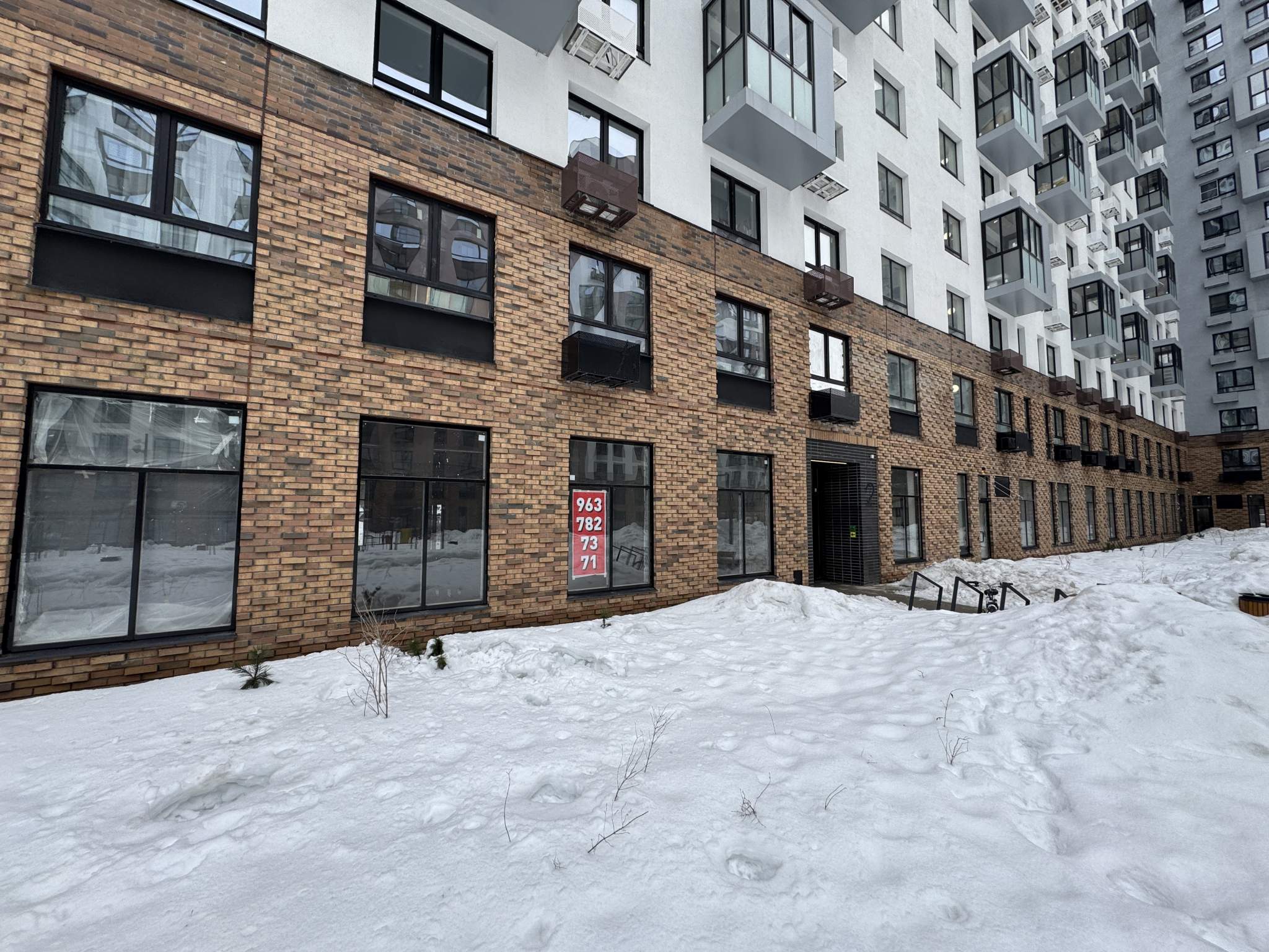 Сдам в аренду магазин 131.2 м.кв.