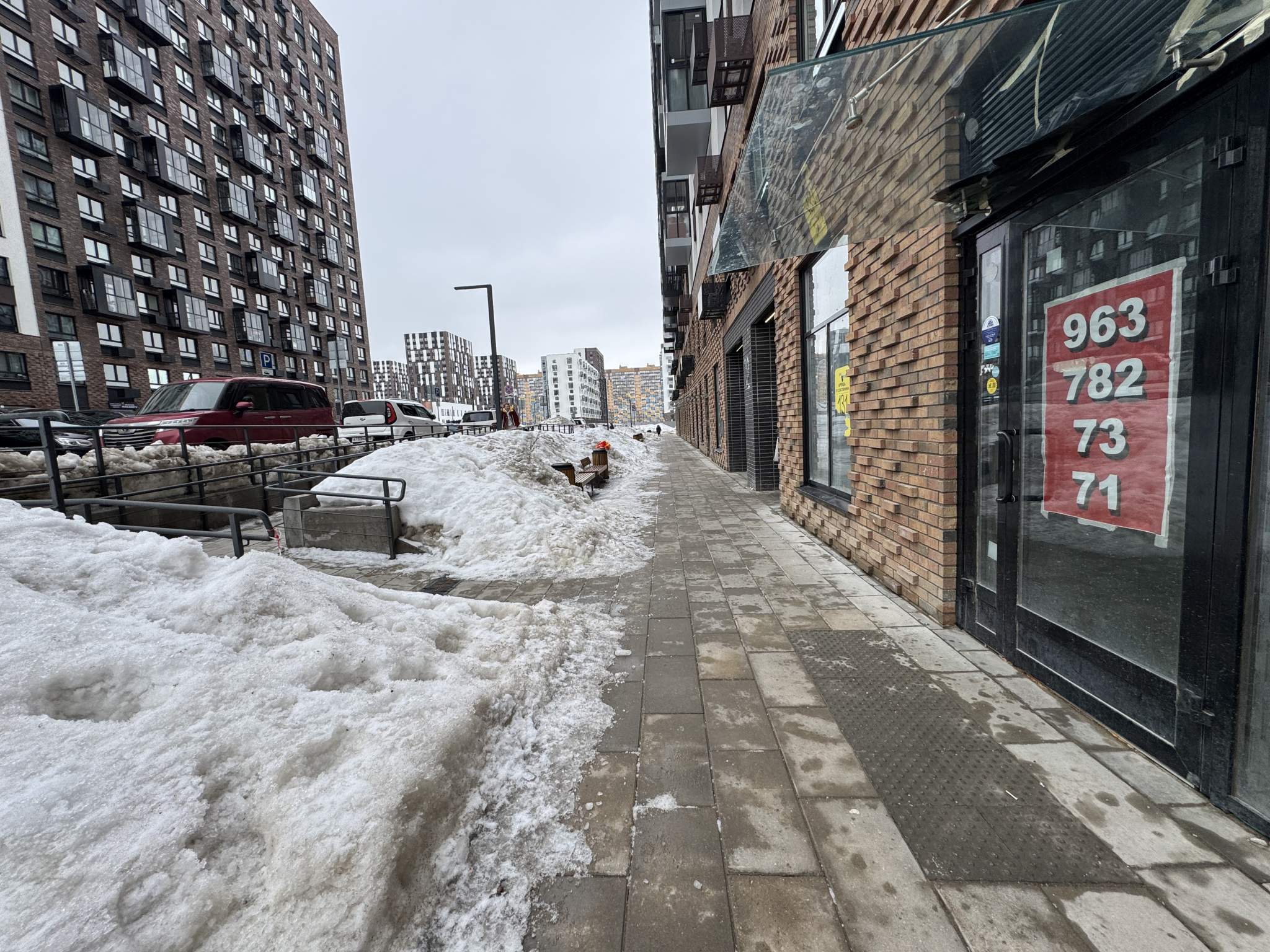 Сдам в аренду магазин 131.2 м.кв.