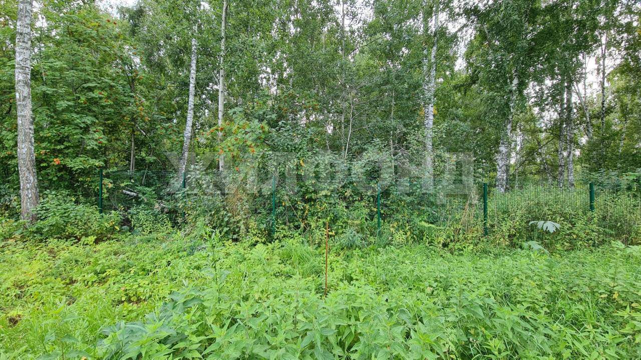 Продам земельный участок 2047 м.кв.