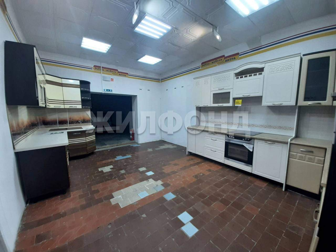 Продам помещение свободного назначения 1388 м.кв.