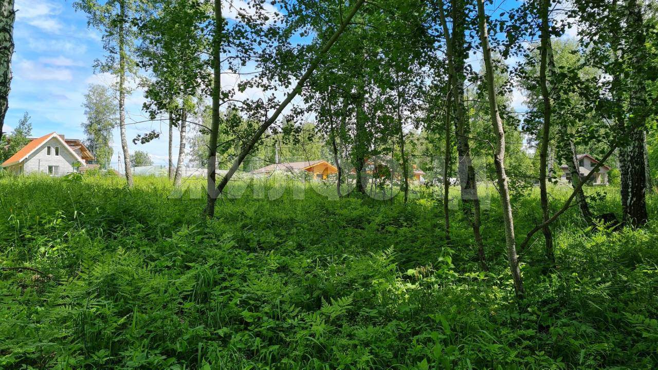 Продам земельный участок 2047 м.кв.