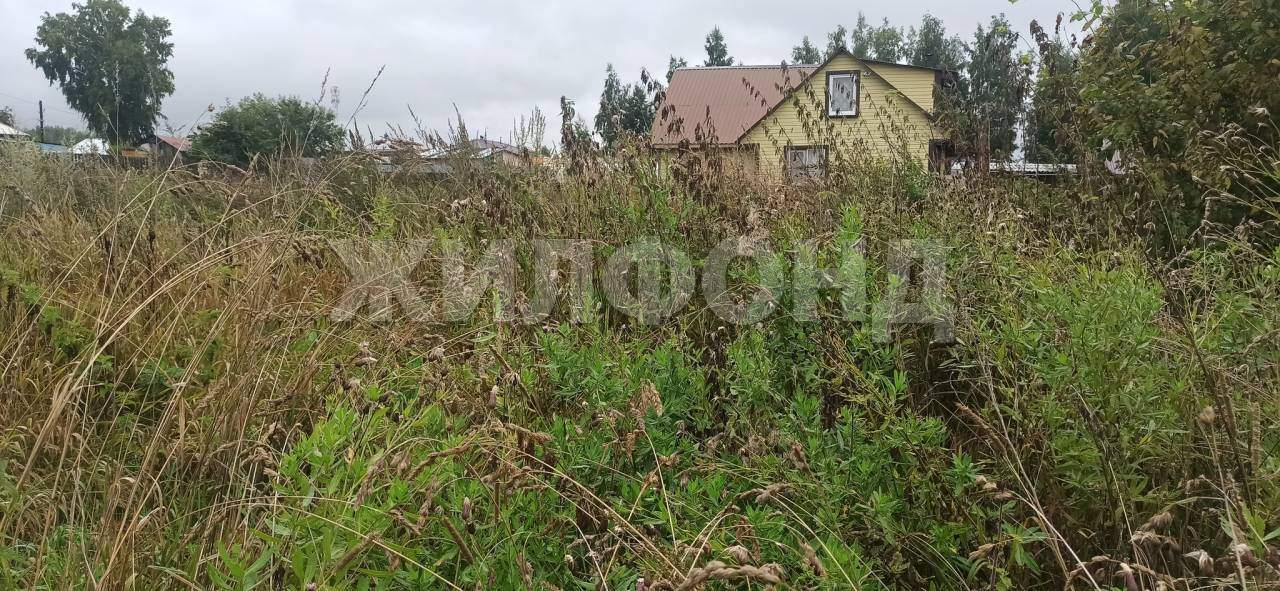 Продам земельный участок 1000 м.кв.