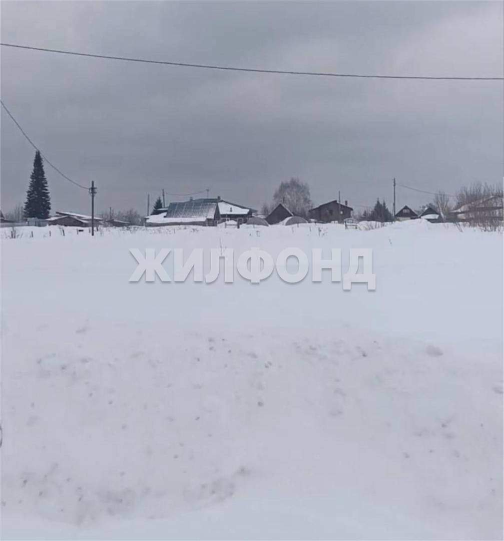 Продам земельный участок 1000 м.кв.