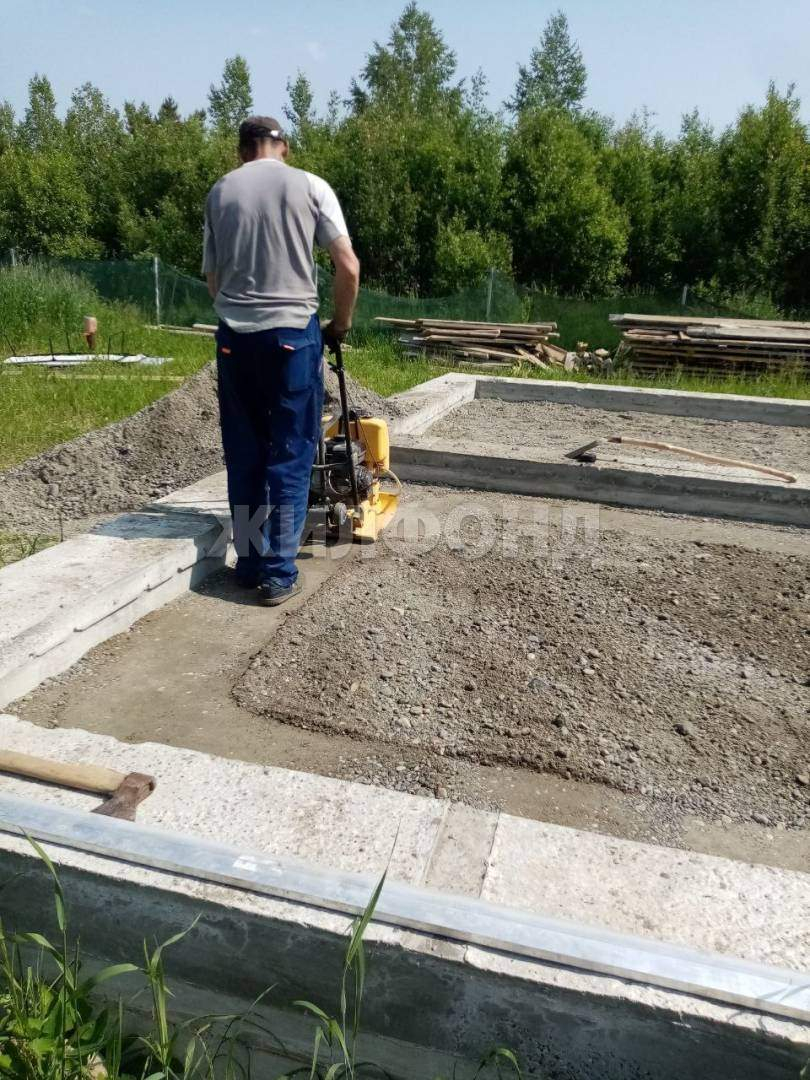 Продам земельный участок 1080 м.кв.