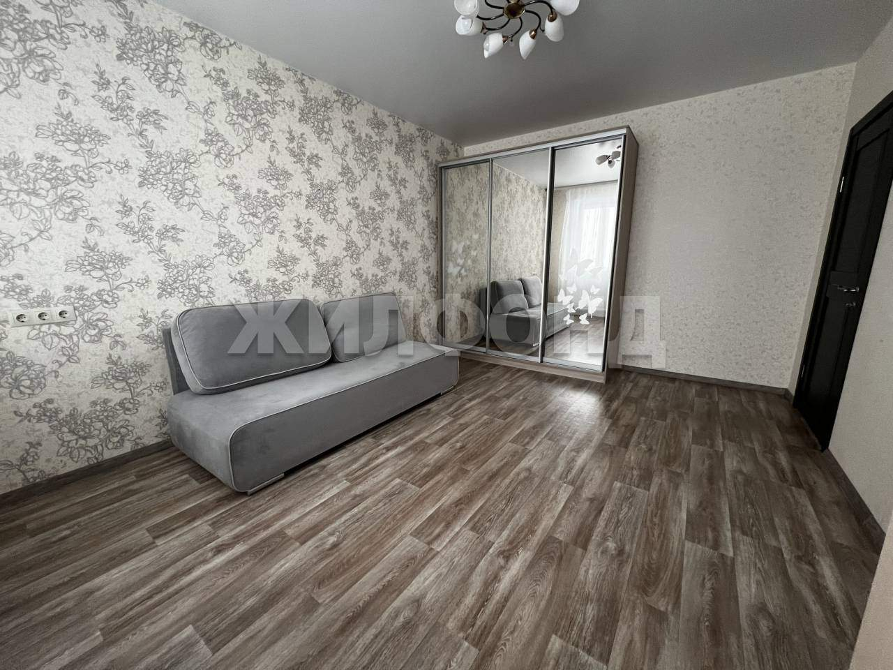 Квартира на продажу в Когалыме, Сибирская улица, 15 фото №1