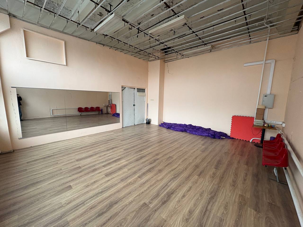 Сдам в аренду помещение свободного назначения 291.2 м.кв.