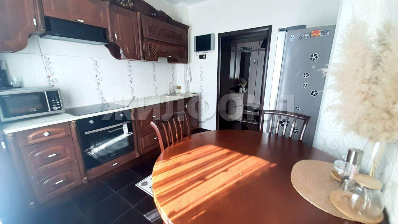 Квартира на продажу в Когалыме, Ленинградская улица, 41 фото №0
