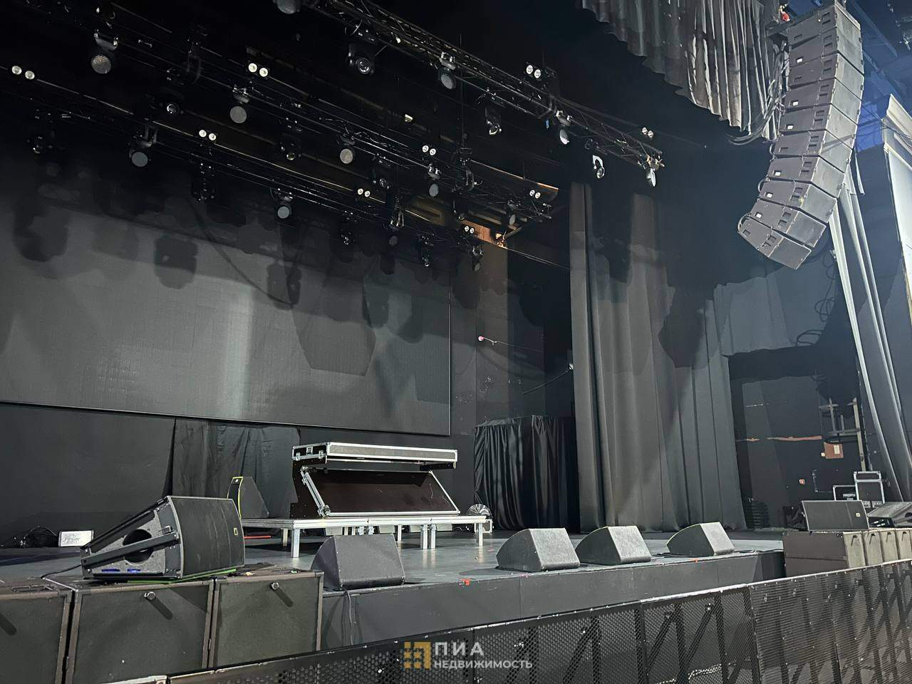 Продам помещение свободного назначения 6783 м.кв.