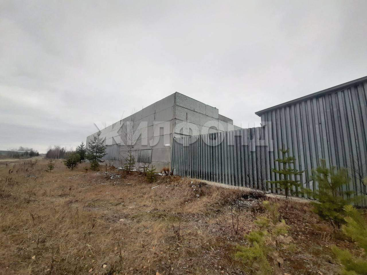 Продам склад 1027 м.кв.