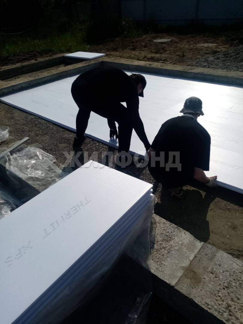 Продам земельный участок 1080 м.кв.