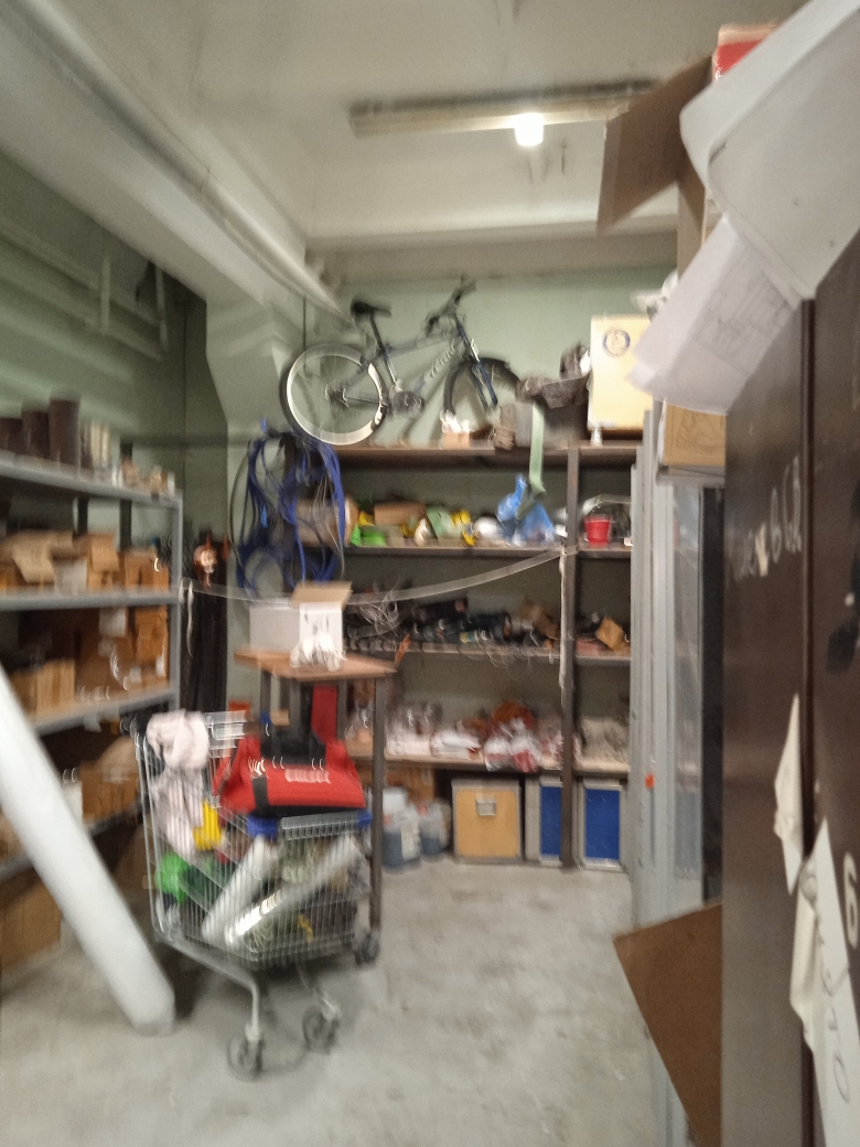 Сдам в аренду склад 2850 м.кв.