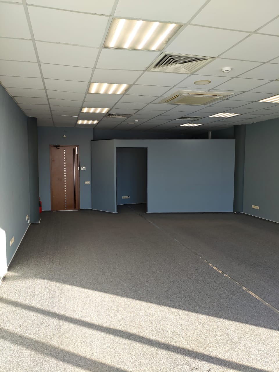 Сдам в аренду офис 65 м.кв.