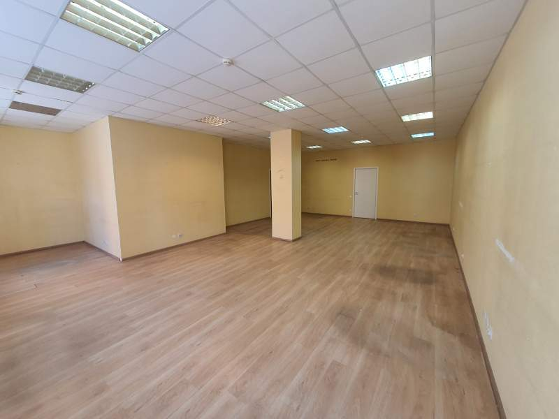 Сдам в аренду офис 82 м.кв.