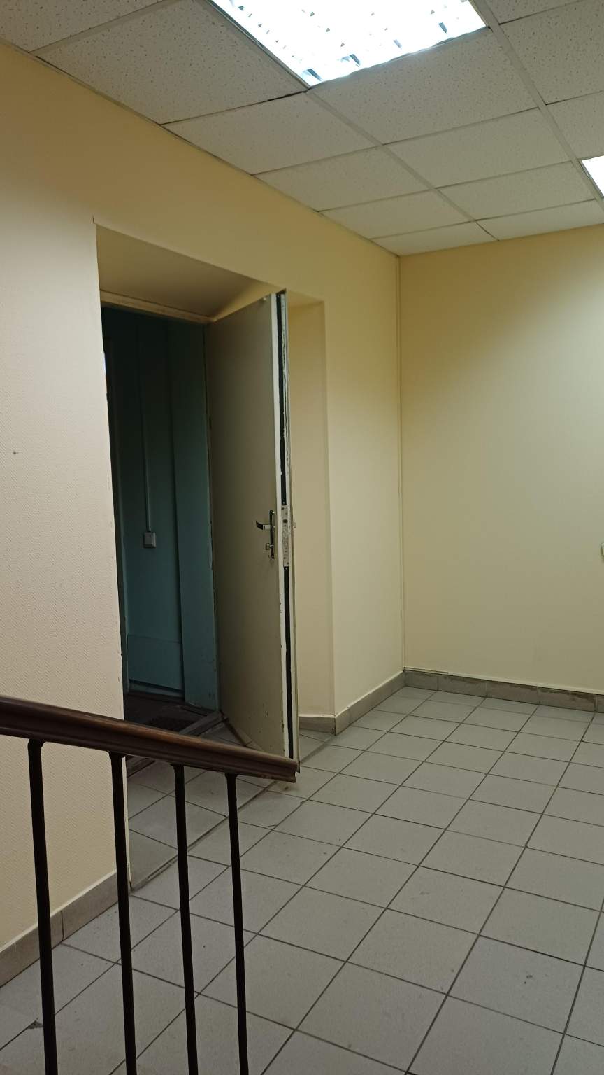 Сдам в аренду склад 273.3 м.кв.