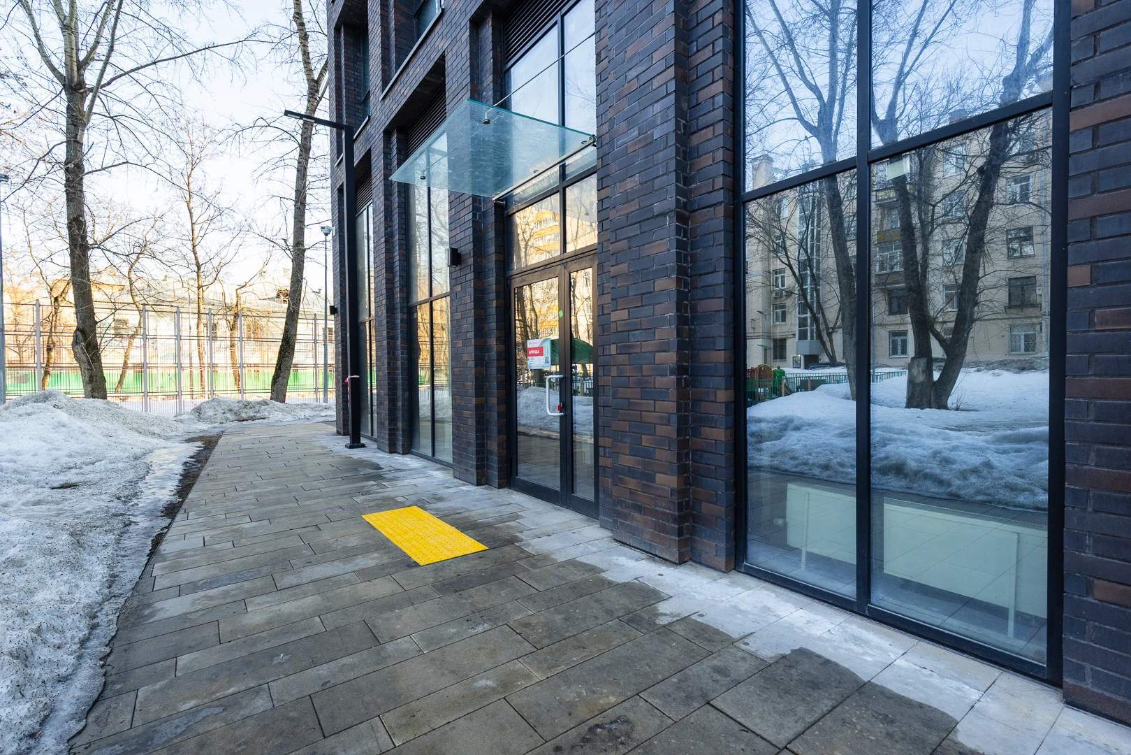 Сдам в аренду помещение свободного назначения 67.9 м.кв.