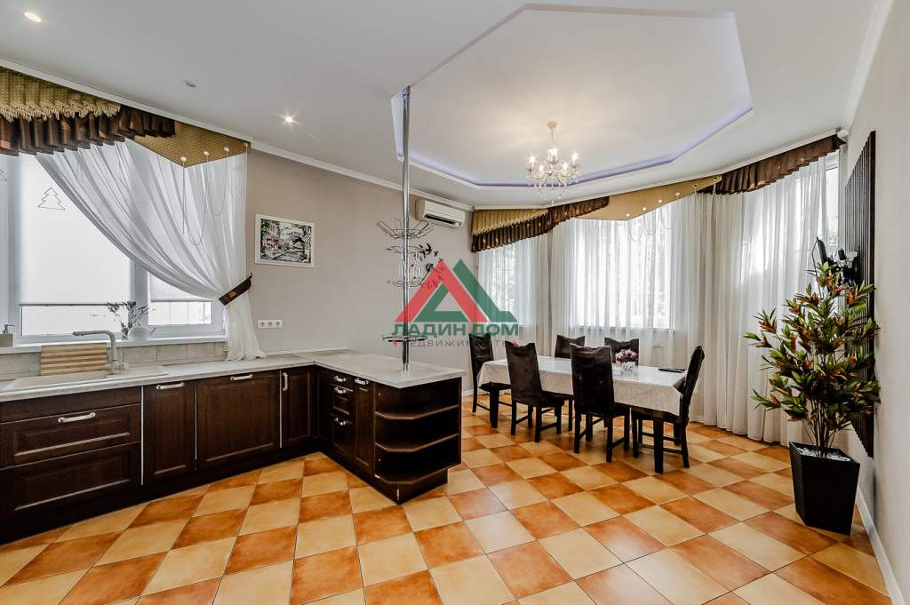 Дом на продажу в Краснодаре, Брестская улица, 63 фото №2