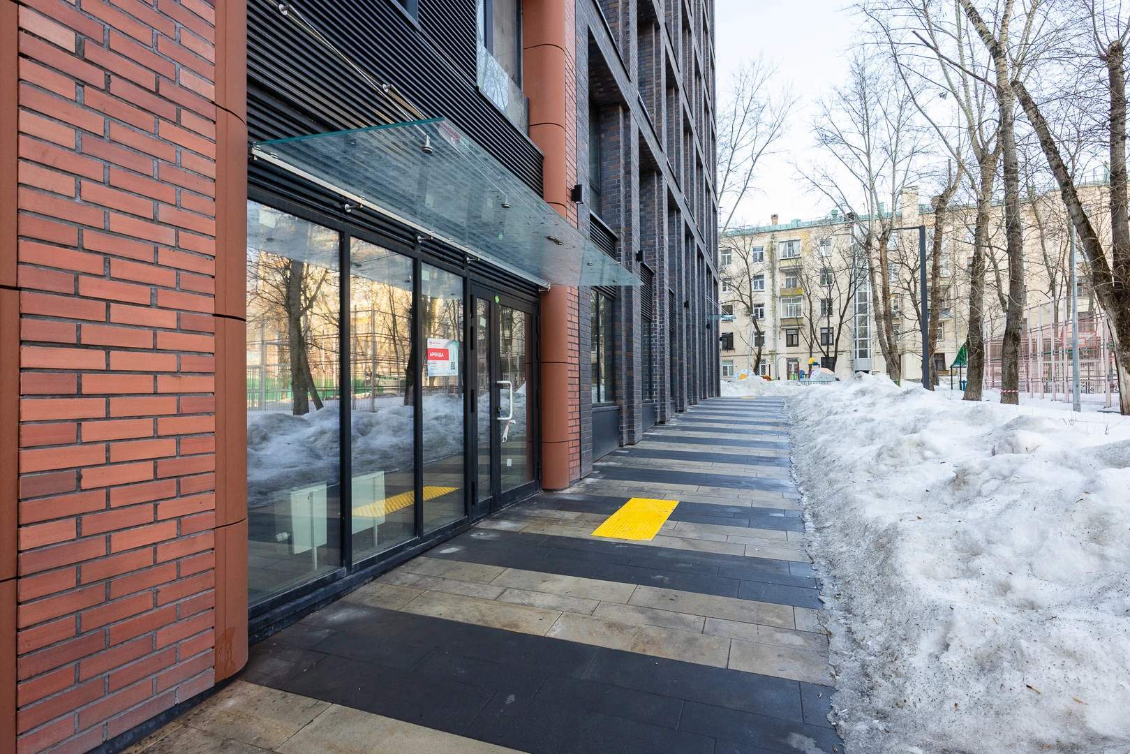 Сдам в аренду помещение свободного назначения 92.3 м.кв.