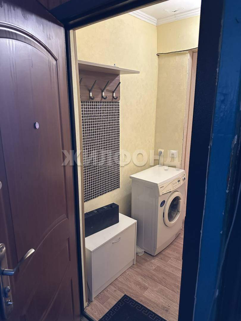 Комната на продажу в Красноярске, Светлова улица, 7/1 фото №9