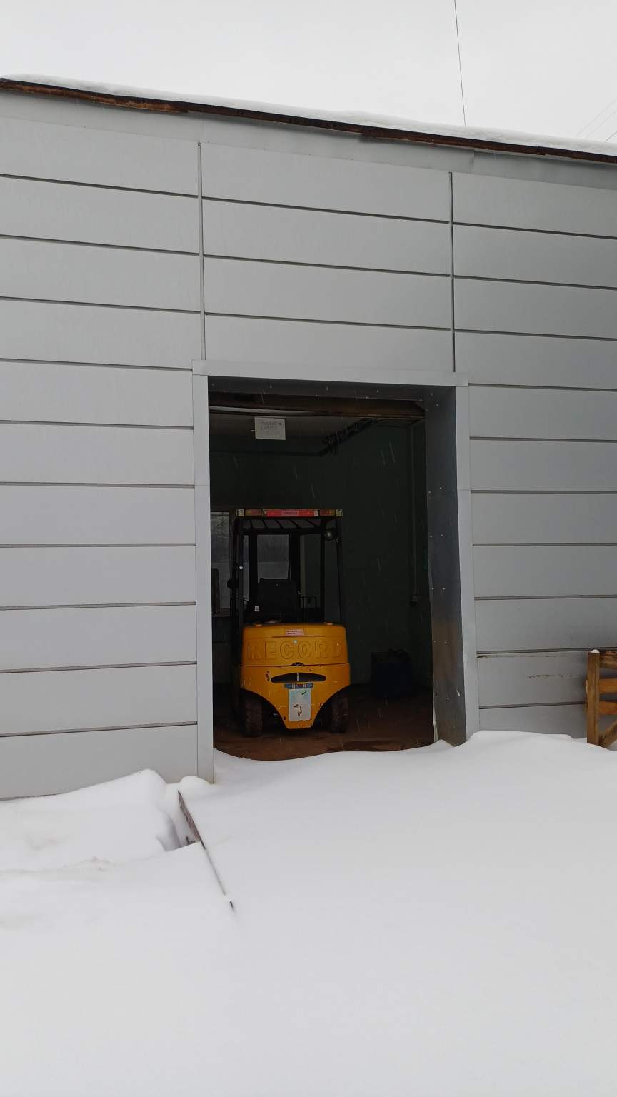 Сдам в аренду склад 273.3 м.кв.