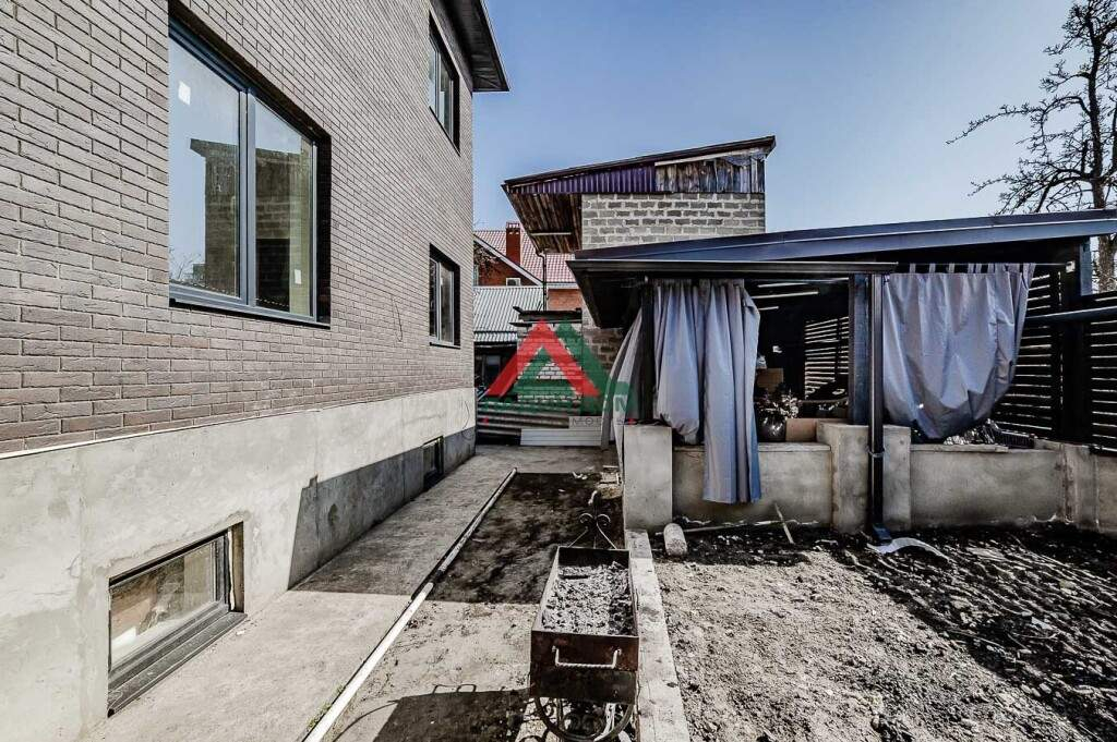 Дом на продажу в Краснодаре, им. Михаила Власова улица, 280 фото №11